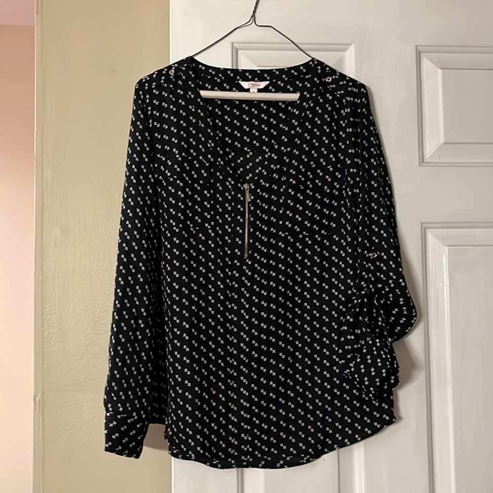 Black and white arrow blouse- Kohls Candie’s collection